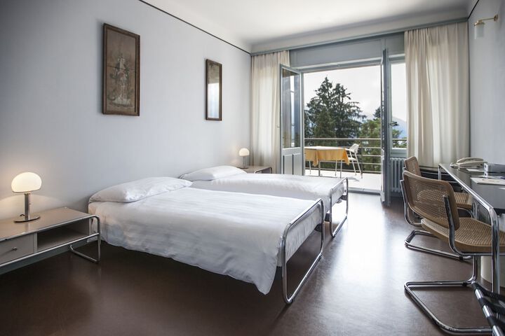 Room 9 of 70