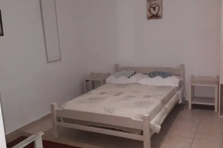 Room 11 of 15