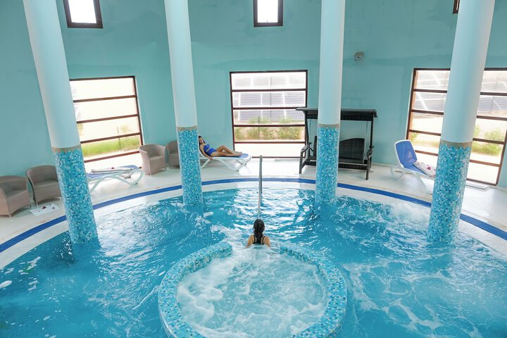 Pool 14 of 45