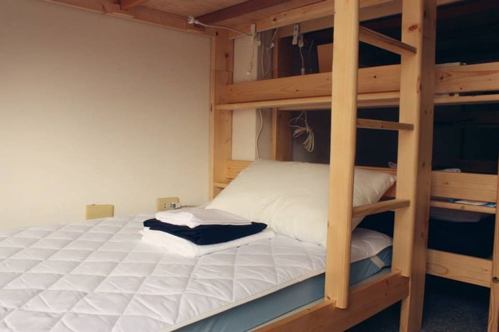 Room 9 of 61