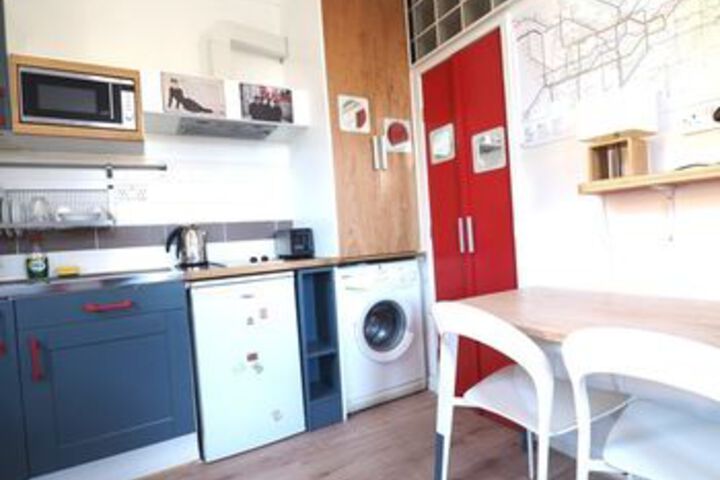 Room 75 of 96