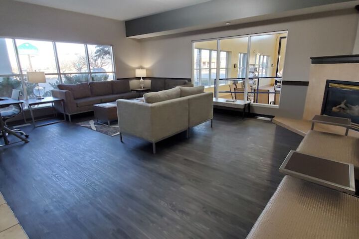 Business Center 86 of 88