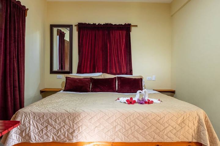 Room 2 of 124