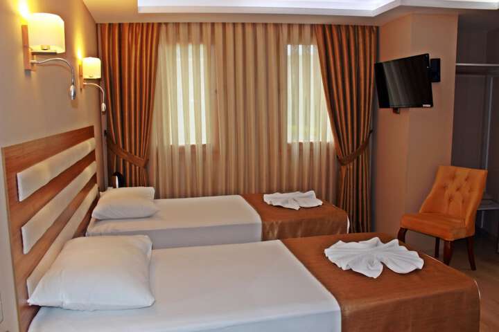 Room 28 of 50