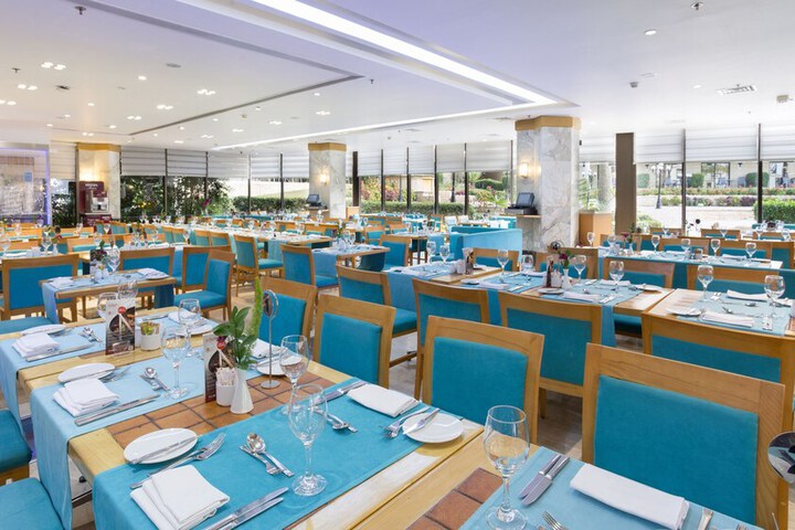 Dining 54 of 71
