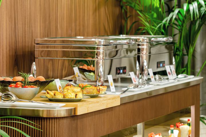 Breakfast/Coffee Service 44 of 93