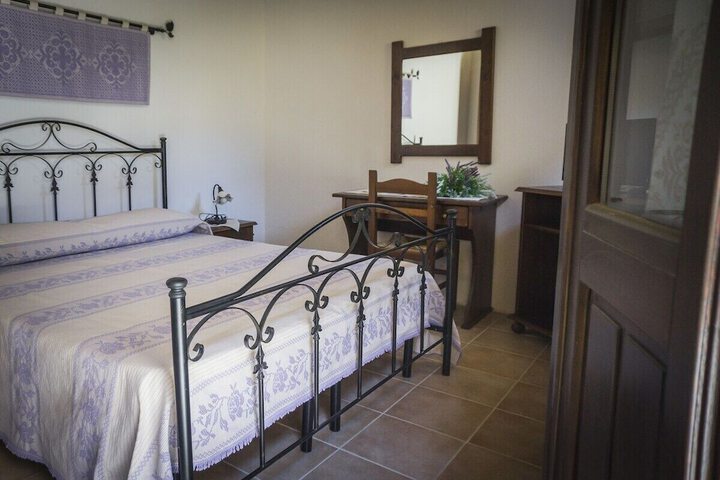 Room 10 of 22