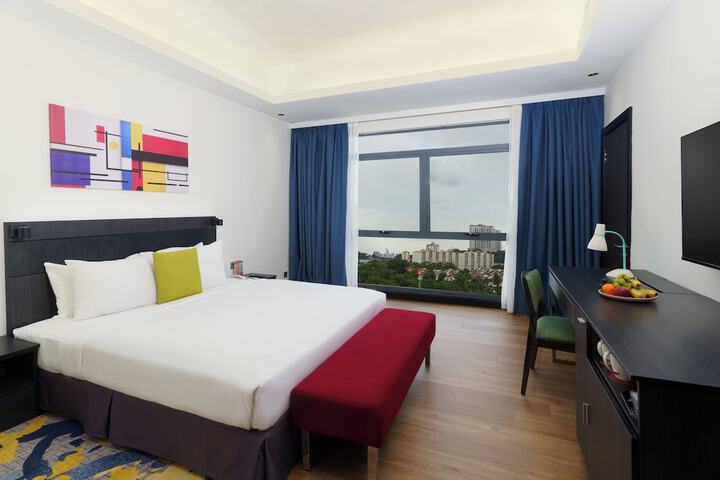 Room 20 of 65