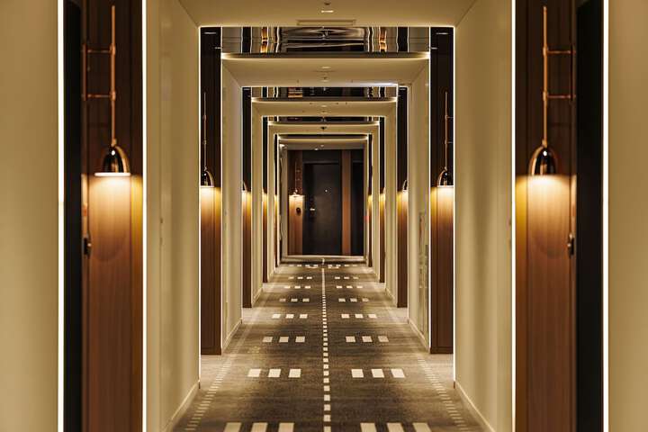 Ballroom/Hall 54 of 62
