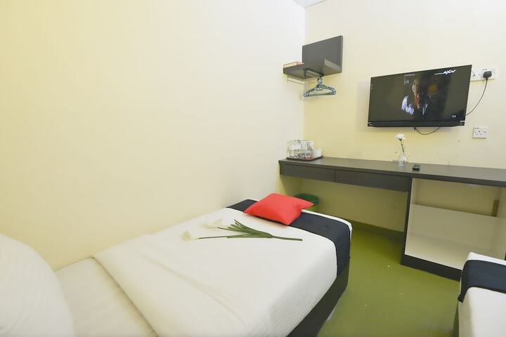 Room 19 of 34