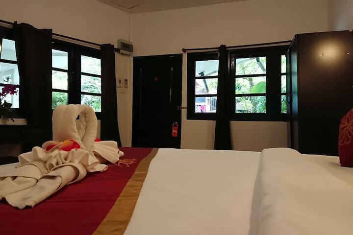 Room 16 of 137