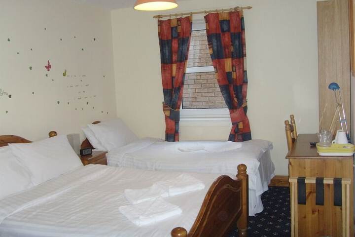 Room 15 of 66