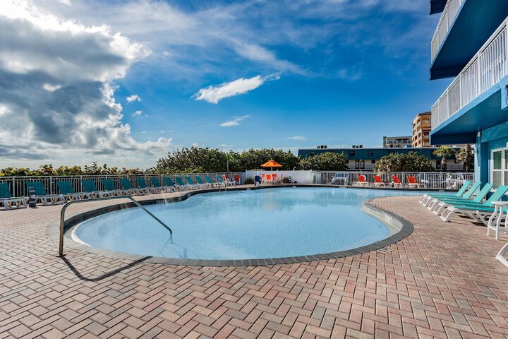 Pool 49 of 75