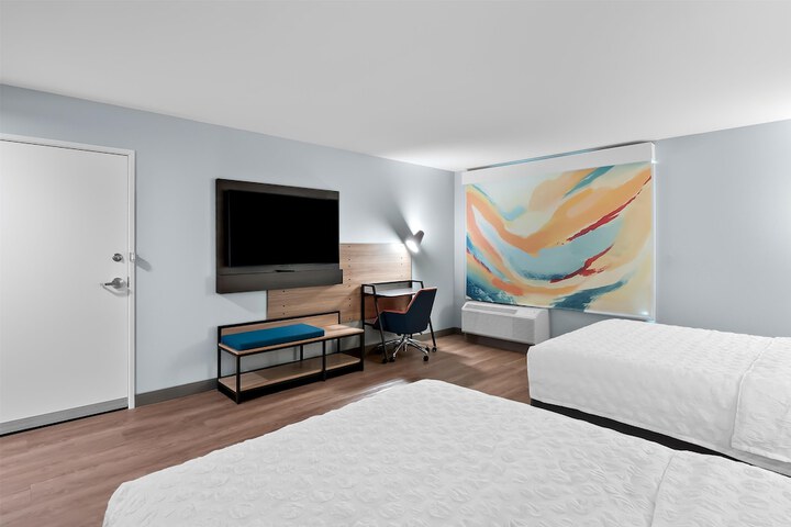 Room 13 of 29