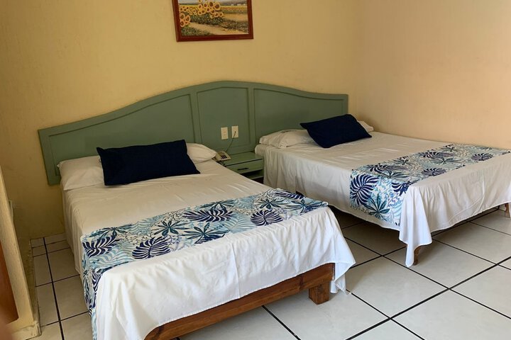 Room 25 of 59