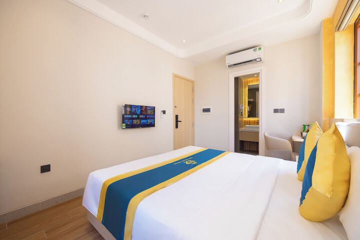 Room 21 of 50