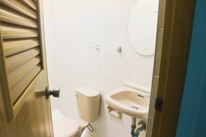 Room 57 of 70