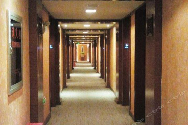 XIHOTEL - WUCHANG RAILWAY STATION METRO