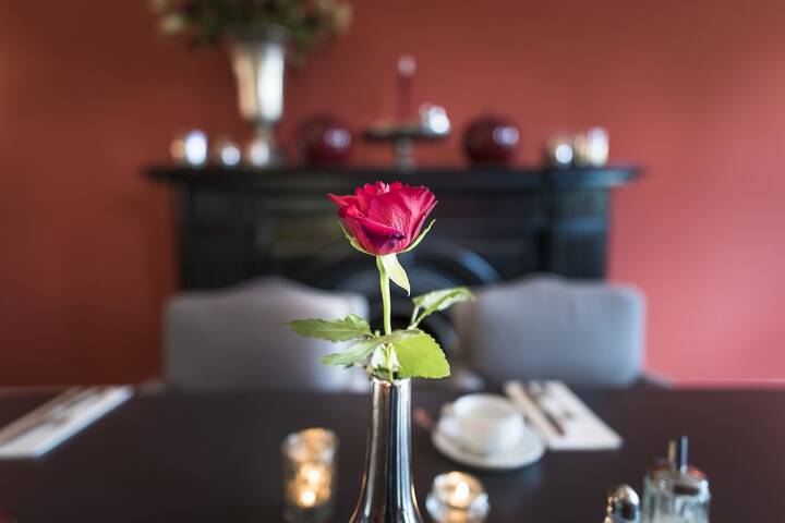 Dining 44 of 84
