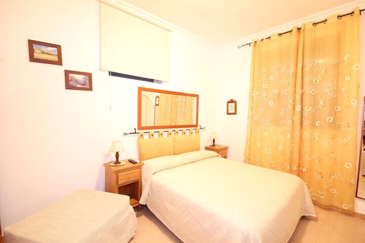 Room 2 of 54