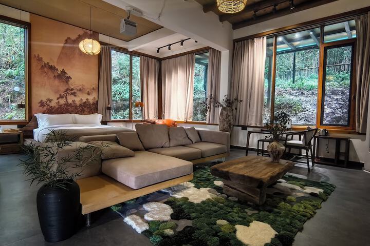 Room 27 of 44
