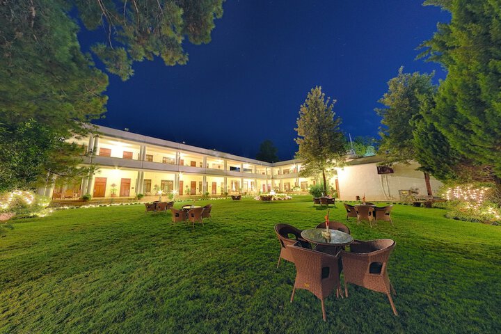 Hotel 33 of 39