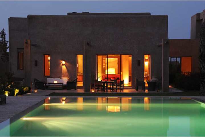 Hotel Pool