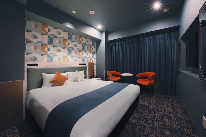 Room 5 of 48