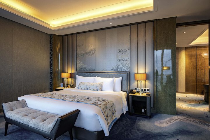 Room 19 of 74