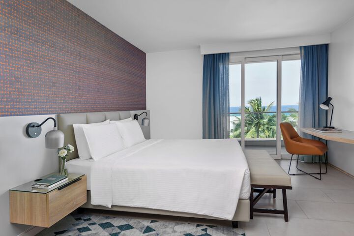 Room 4 of 58