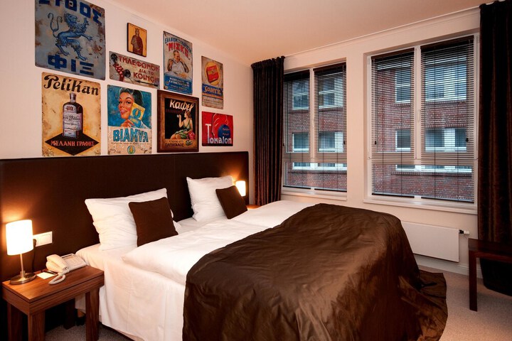 Room 6 of 47