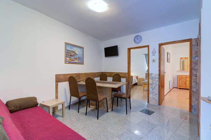 Room 17 of 40