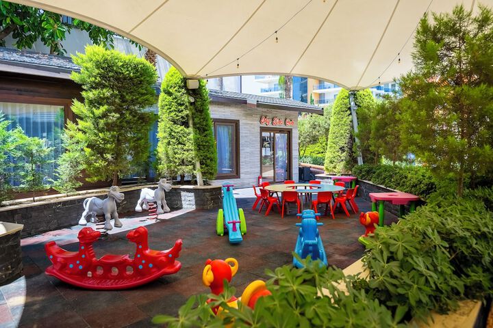 Children's play area - outdoor