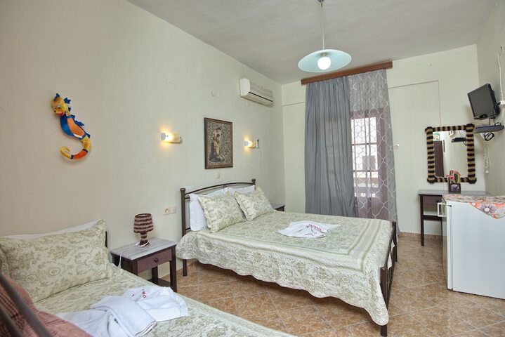 Room 8 of 45
