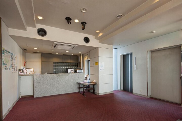 Photo 12