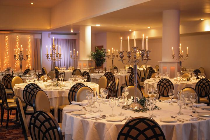 Ballroom/Hall 54 of 61