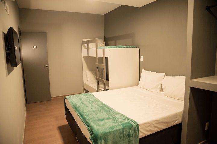Room 28 of 64