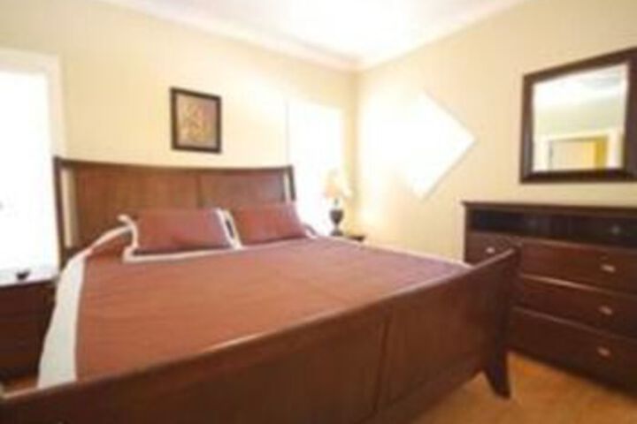 Room 8 of 19