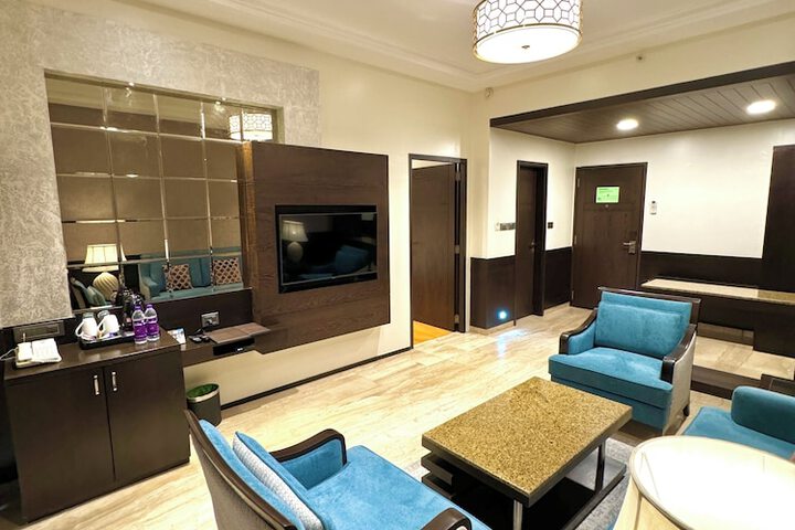 Room 34 of 52