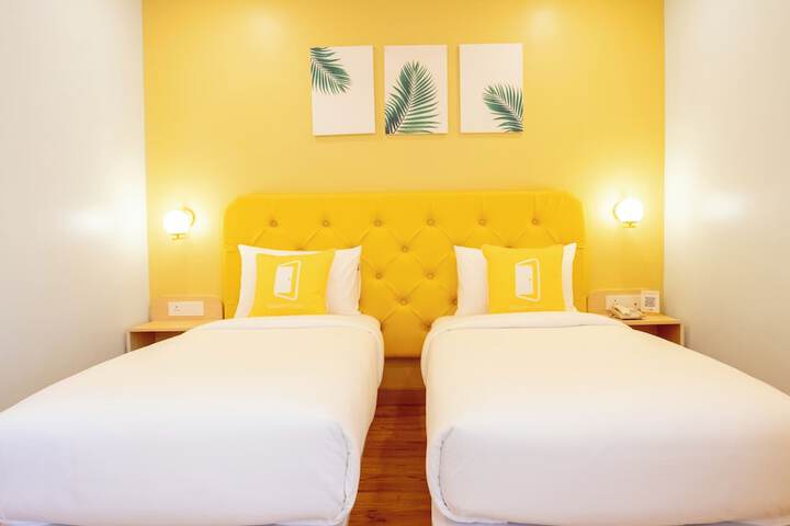 Room 11 of 24