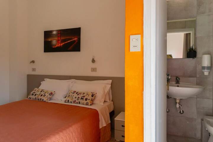 Room 11 of 60
