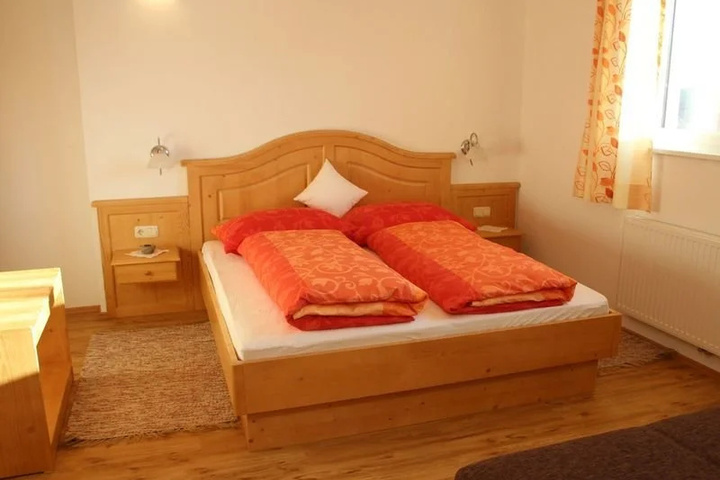 Room 2 of 12