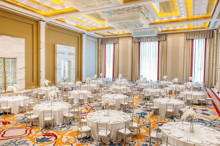 Ballroom/Hall 127 of 156
