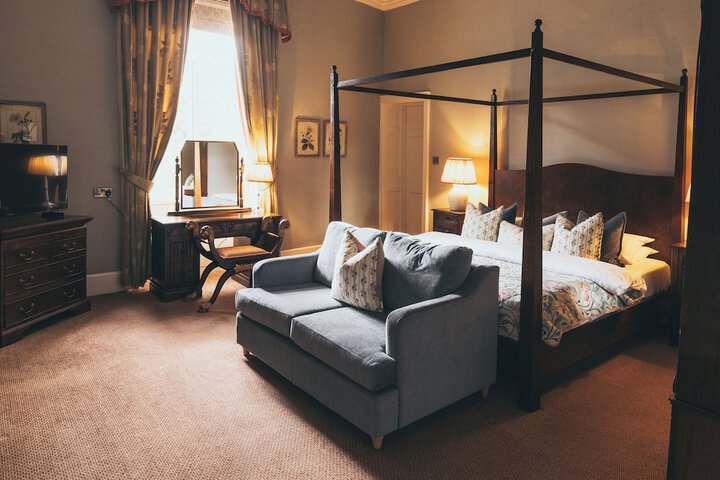 Room 40 of 83