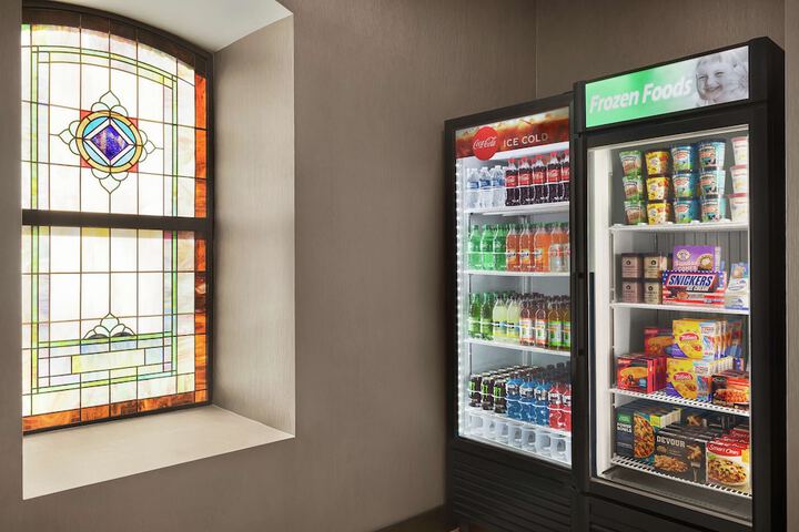 Snack bar