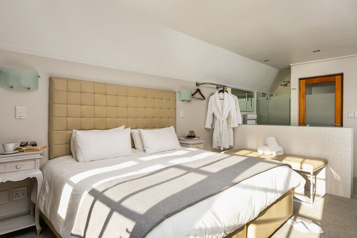 Room 3 of 155