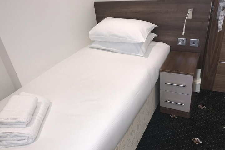 Room 26 of 62