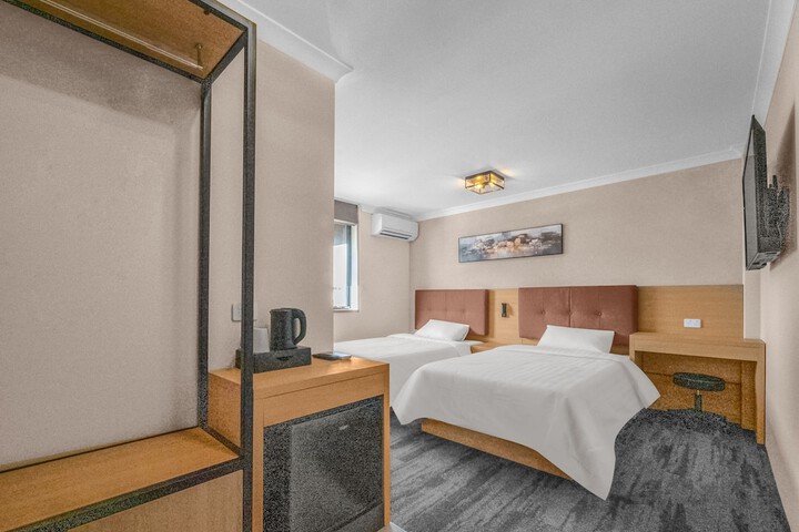 Room 4 of 47