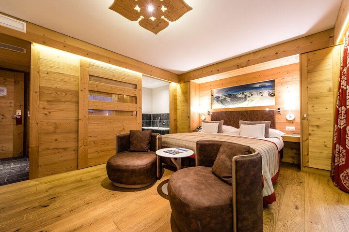 Room 6 of 70