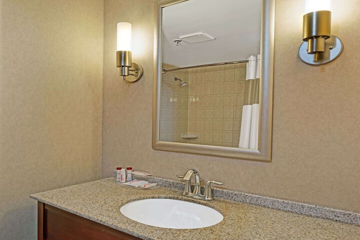 Room 19 of 36